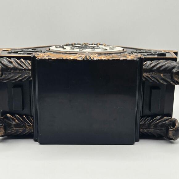 Gemmy Face Out Clock Halloween Screaming, Light Up Moving Tabletop - Picture 3 of 9